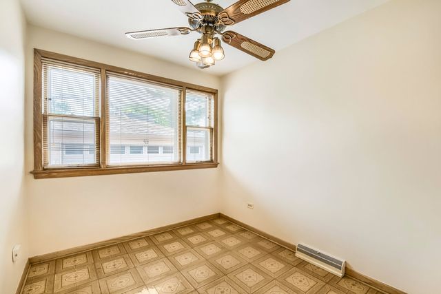 10749 S Rockwell Street, Chicago, IL 60655