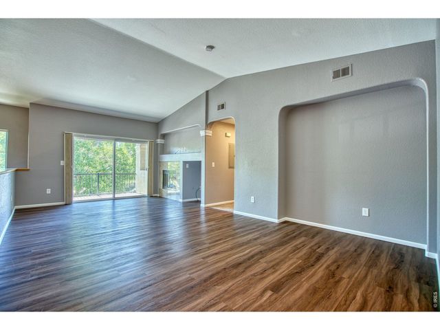 2239 Calais Dr 11B, Longmont, CO 80504