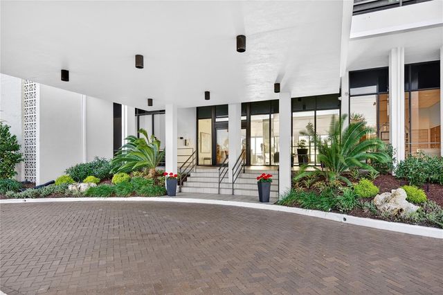 770 S PALM AVENUE PH2, Sarasota, FL 34236