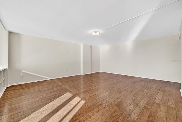 770 S PALM AVENUE PH2, Sarasota, FL 34236