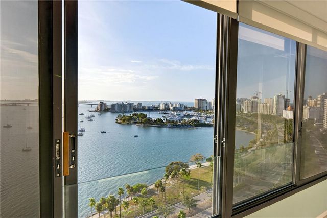 770 S PALM AVENUE PH2, Sarasota, FL 34236