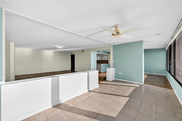 770 S PALM AVENUE PH2, Sarasota, FL 34236