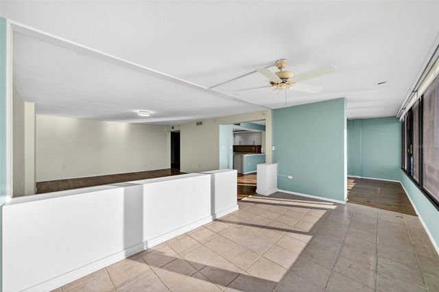 770 S PALM AVENUE PH2, Sarasota, FL 34236
