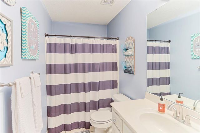 18801 E 24TH Terrace, Independence, MO 64057