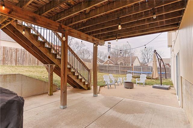 18801 E 24TH Terrace, Independence, MO 64057