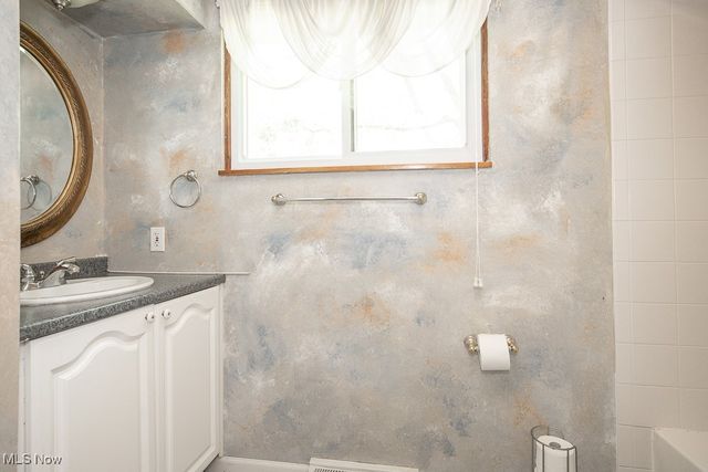 7547 N Linden Lane, Parma Heights, OH 44130