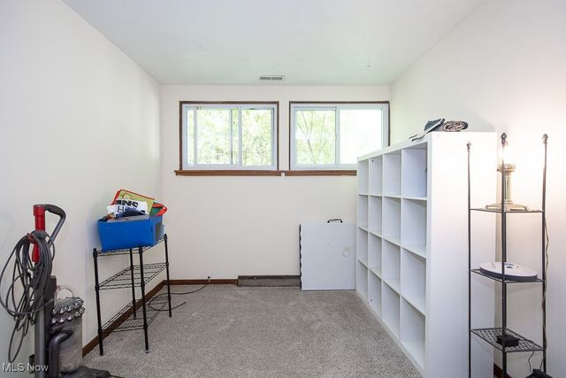 7547 N Linden Lane, Parma Heights, OH 44130