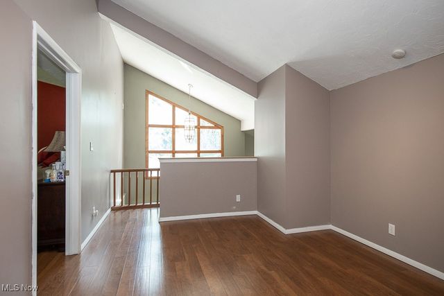 7547 N Linden Lane, Parma Heights, OH 44130