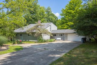 7547 N Linden Lane, Parma Heights, OH 44130