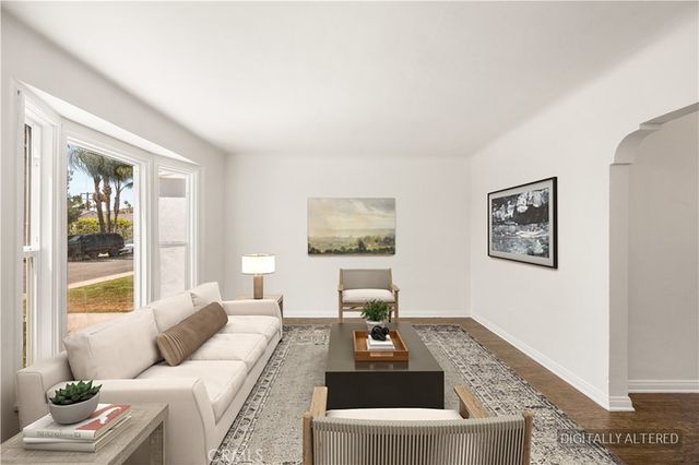 2048 N Hicks, Los Angeles, CA 90032