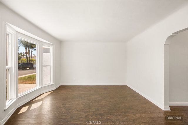 2048 N Hicks, Los Angeles, CA 90032