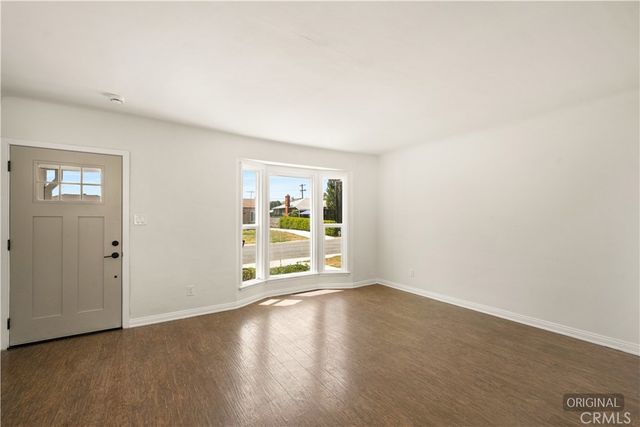 2048 N Hicks, Los Angeles, CA 90032