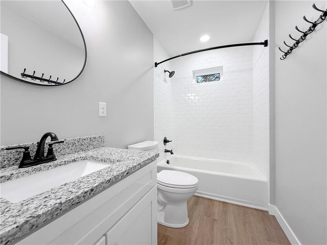 21232 Mount Moriah Road, Higginsville, MO 64037