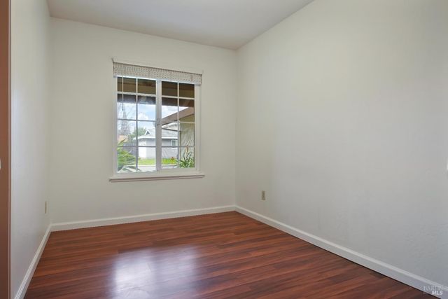 393 Manzanita Ave, Fairfield, CA 94533