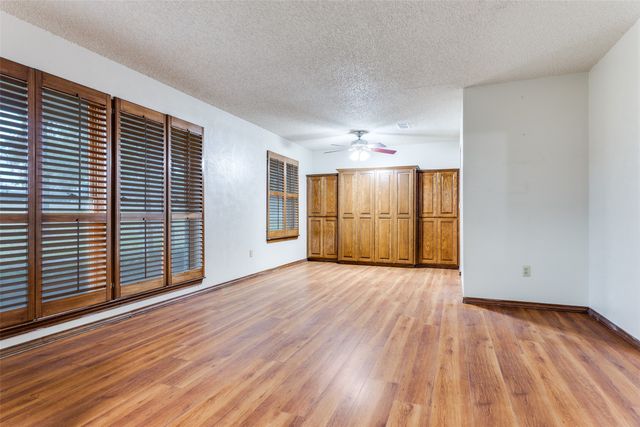 103 McCullar Road, Burleson, TX 76028