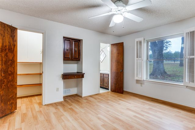 103 McCullar Road, Burleson, TX 76028