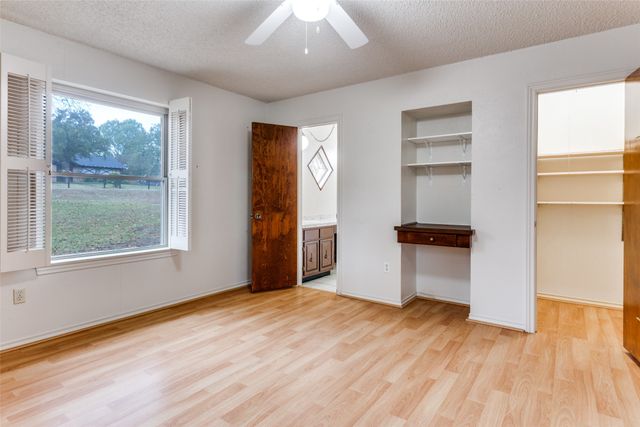 103 McCullar Road, Burleson, TX 76028