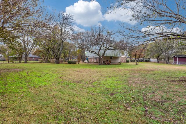 103 McCullar Road, Burleson, TX 76028