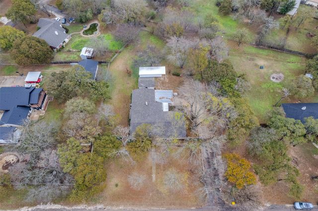 103 McCullar Road, Burleson, TX 76028