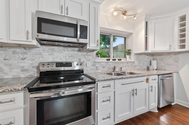 1353 Chardonnay Drive, Houston, TX 77077