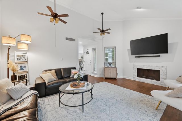 1353 Chardonnay Drive, Houston, TX 77077