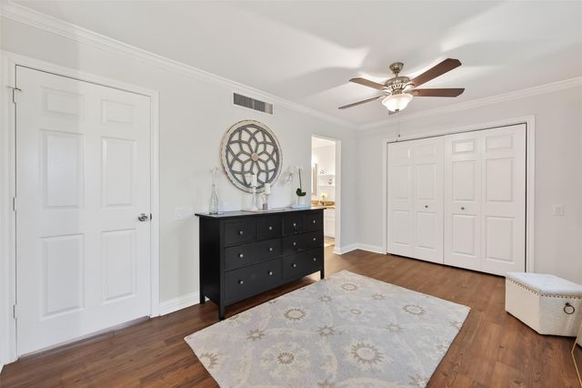 1353 Chardonnay Drive, Houston, TX 77077