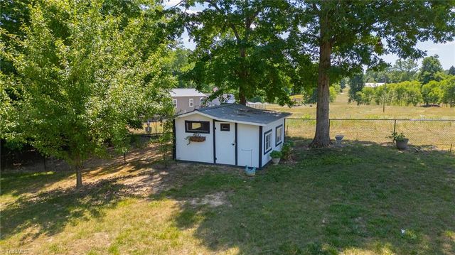 323 Ridge Drive, Lexington, NC 27295