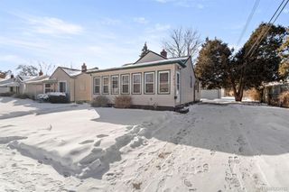 7521 N SILVERY Lane, Dearborn Heights, MI 48127