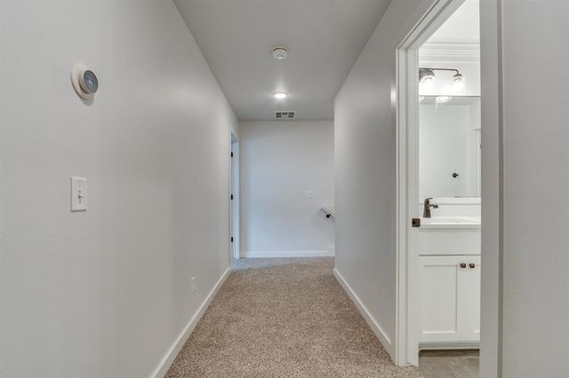 1364 Pineridge Circle, Piedmont, OK 73078