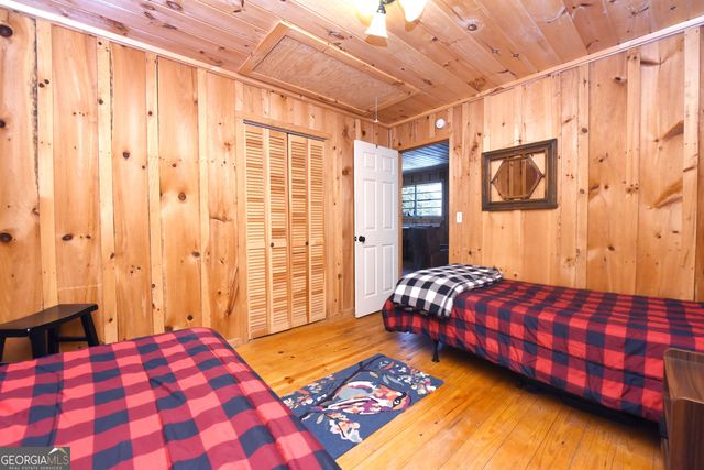 150 Donna Lee Lane, Mineral Bluff, GA 30559