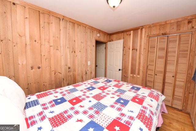 150 Donna Lee Lane, Mineral Bluff, GA 30559