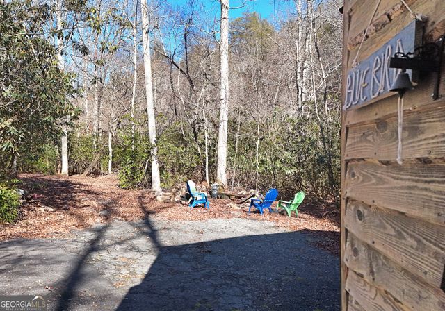 150 Donna Lee Lane, Mineral Bluff, GA 30559