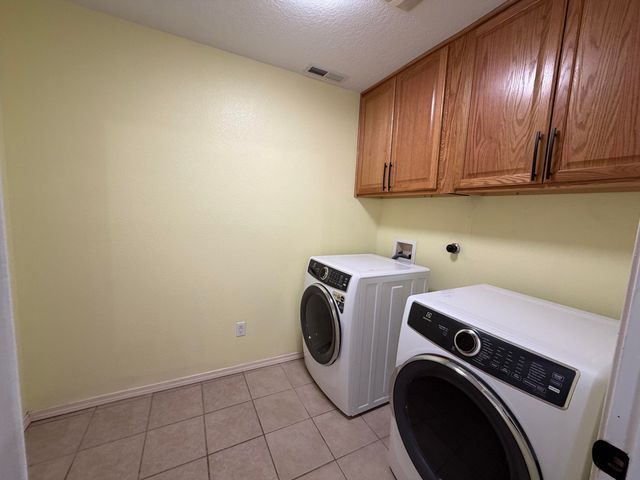 4701 26th Avenue NE, Rio Rancho, NM 87144