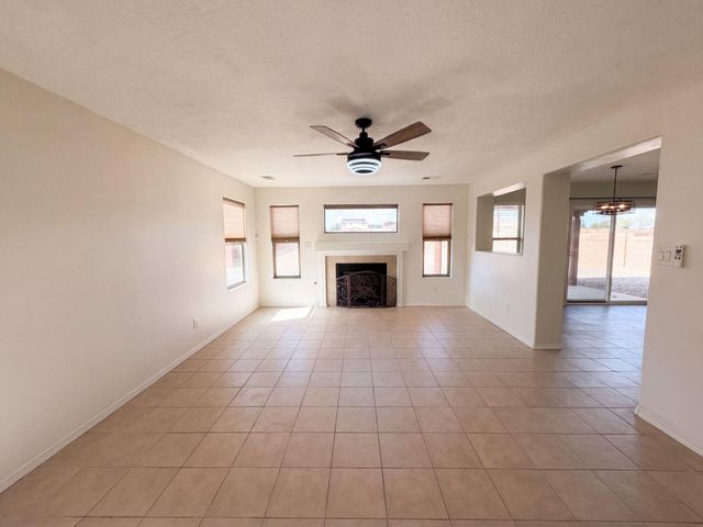 4701 26th Avenue NE, Rio Rancho, NM 87144