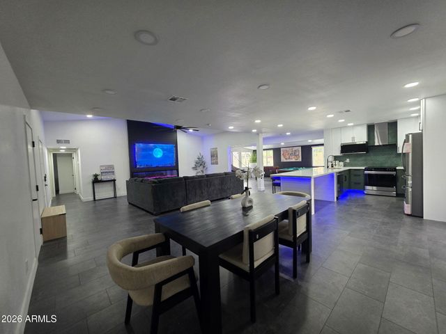 5040 N 69TH Drive, Glendale, AZ 85303