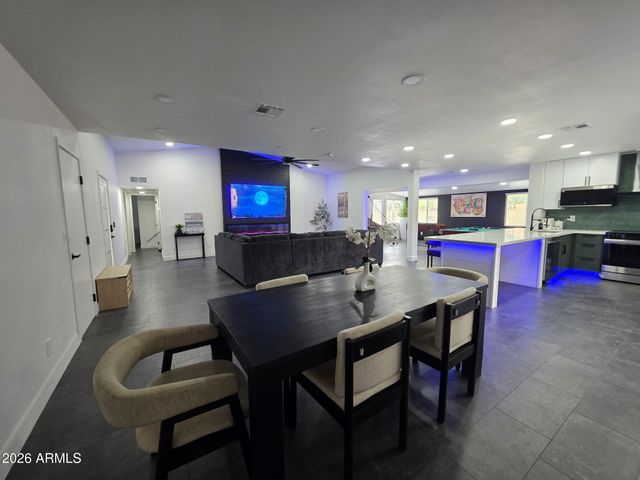 5040 N 69TH Drive, Glendale, AZ 85303