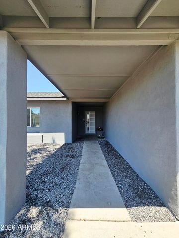 5040 N 69TH Drive, Glendale, AZ 85303