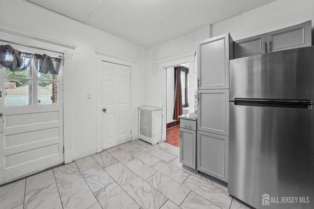 514 Rahway Avenue, Woodbridge Proper, NJ 07095