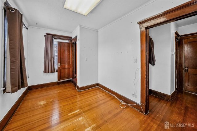 514 Rahway Avenue, Woodbridge Proper, NJ 07095