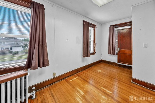 514 Rahway Avenue, Woodbridge Proper, NJ 07095