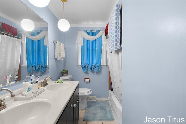 1696 Ball Avenue, Grand Rapids, MI 49505
