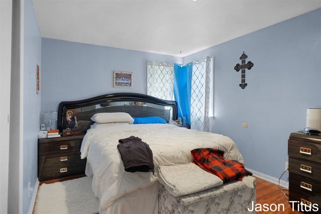 1696 Ball Avenue, Grand Rapids, MI 49505