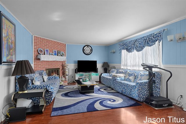 1696 Ball Avenue, Grand Rapids, MI 49505