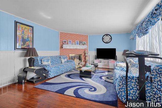 1696 Ball Avenue, Grand Rapids, MI 49505