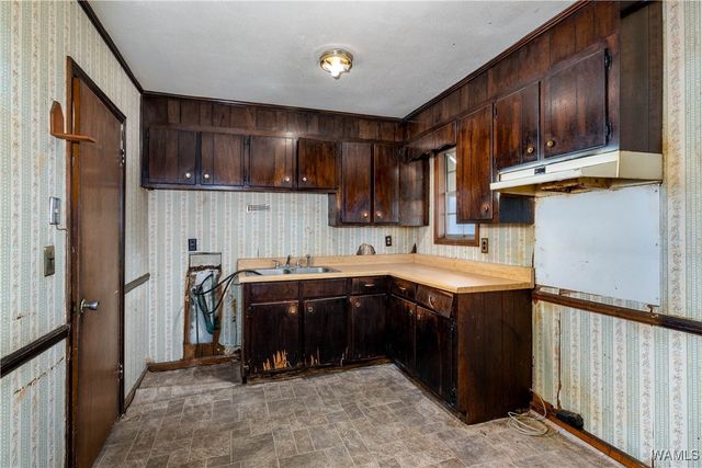 409 Roebuck, Eutaw, AL 35462