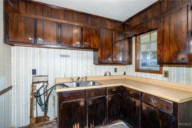 409 Roebuck, Eutaw, AL 35462