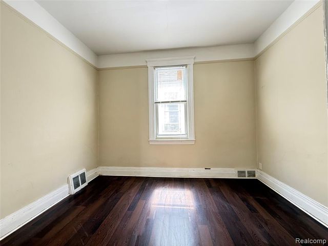 3162 Trowbridge Street, Hamtramck, MI 48212
