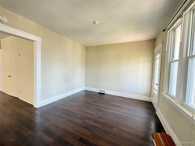 3162 Trowbridge Street, Hamtramck, MI 48212