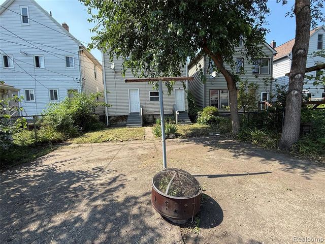 3162 Trowbridge Street, Hamtramck, MI 48212