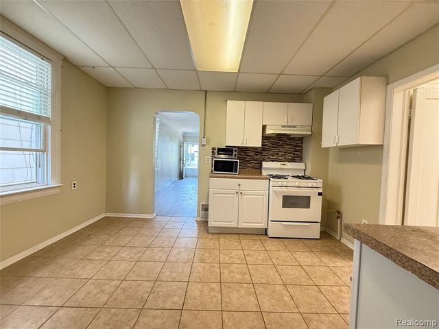 3162 Trowbridge Street, Hamtramck, MI 48212